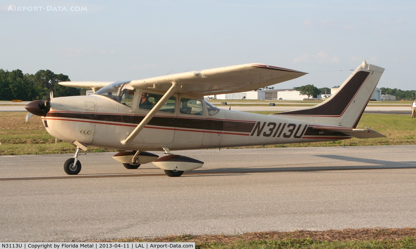 N3113U, 1962 Cessna 182F Skylane C/N 18254513, Cessna 182F leaving Sun N Fun