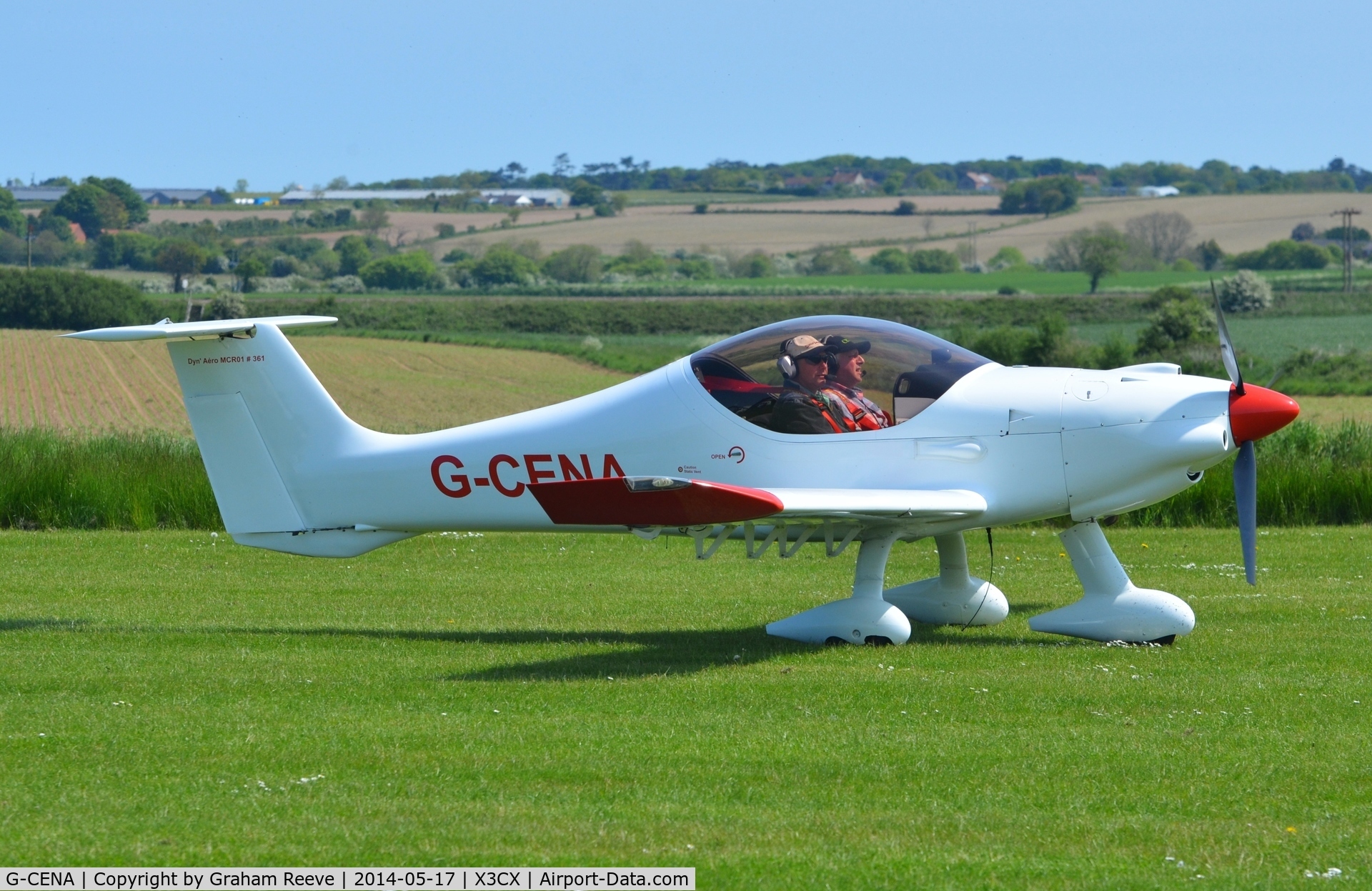 G-CENA, 2007 Dyn'Aero MCR-01 ULC Banbi C/N PFA 301B-14640, Just landed.