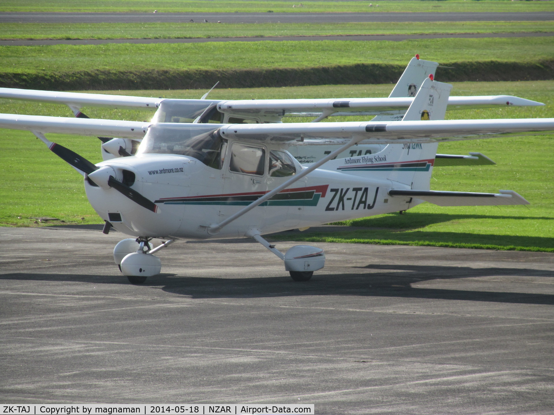 ZK-TAJ, 2001 Cessna 172R C/N 17281011, Ardmore based flying club Cessna.