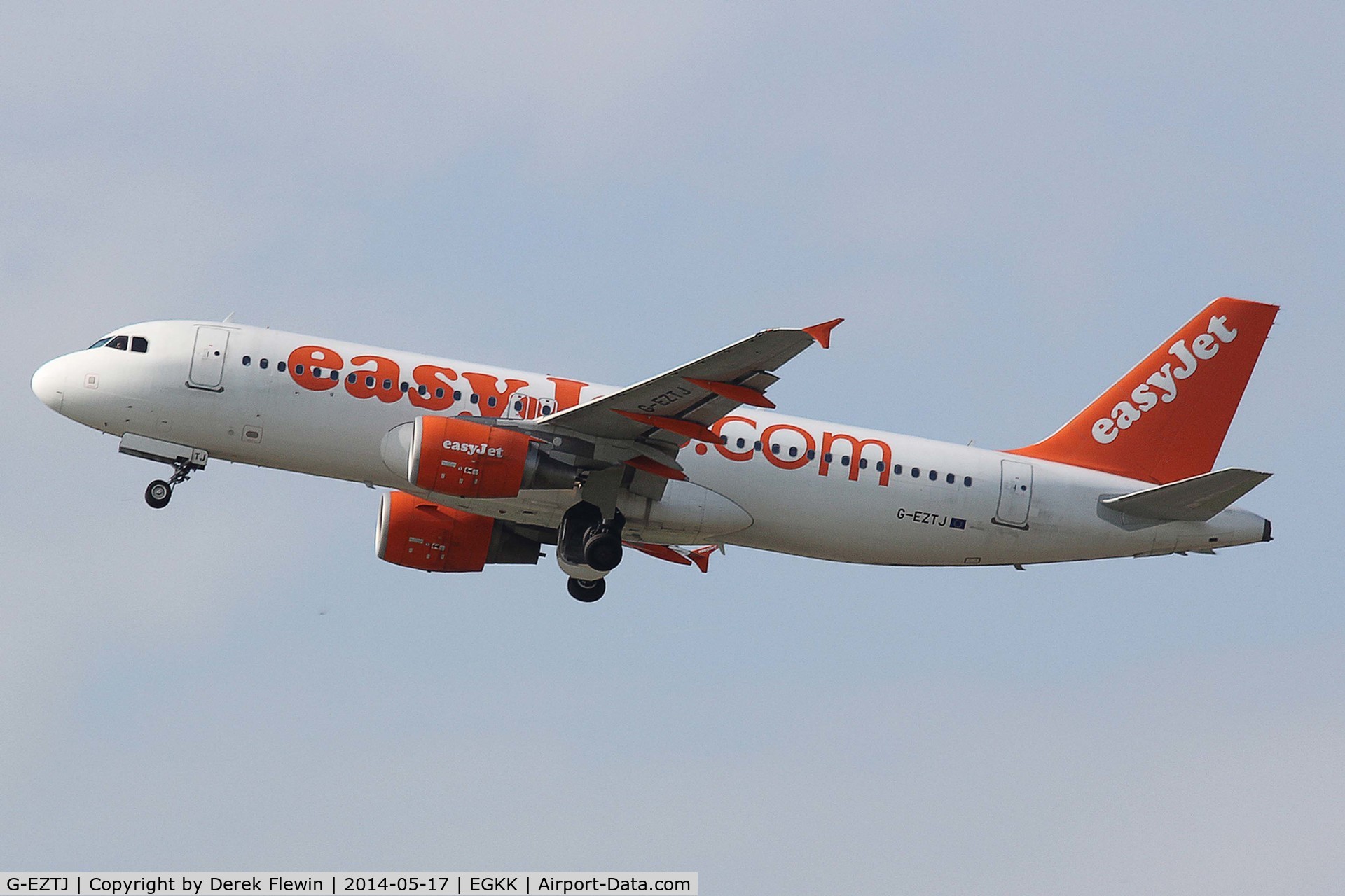 G-EZTJ, 2009 Airbus A320-214 C/N 3979, Seen pulling out from runway 26R at EGKK.