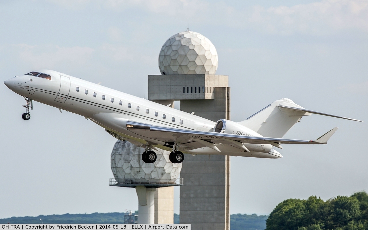 OH-TRA, 2012 Bombardier BD-700-1A10 Global 6000 C/N 9515, departure via RW06
