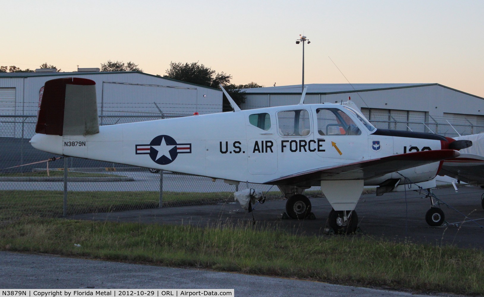 N3879N, 1947 Beech 35 Bonanza C/N D-1122, very early Bonanza