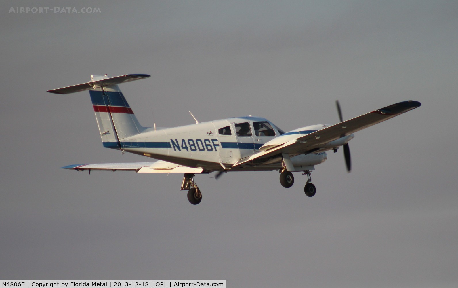N4806F, 2001 Piper PA-44-180 Seminole C/N 4496095, PA-44-180