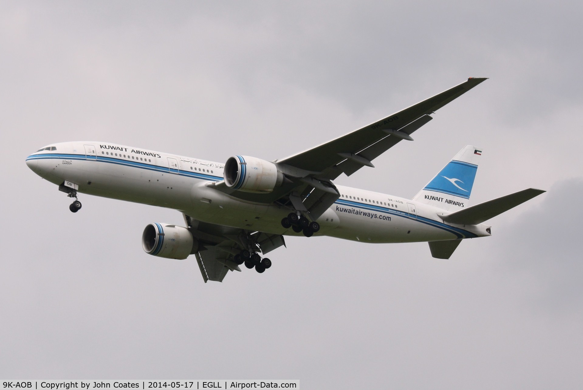 9K-AOB, 1998 Boeing 777-269/ER C/N 28744, Arriving 27R