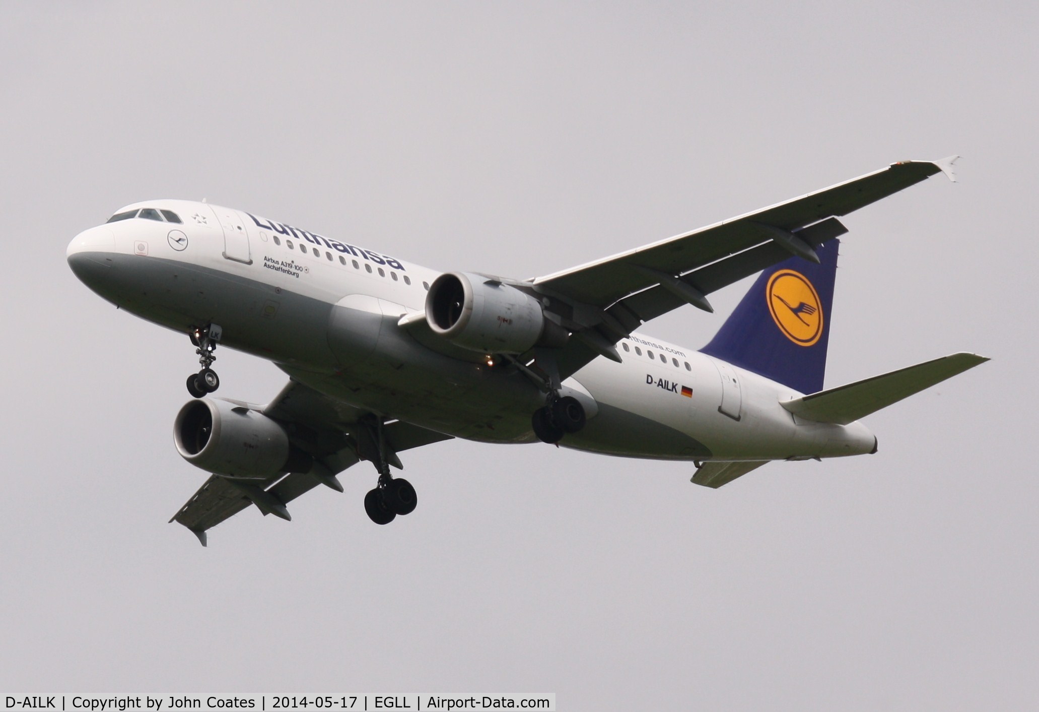 D-AILK, 1997 Airbus A319-114 C/N 679, Arriving 27R