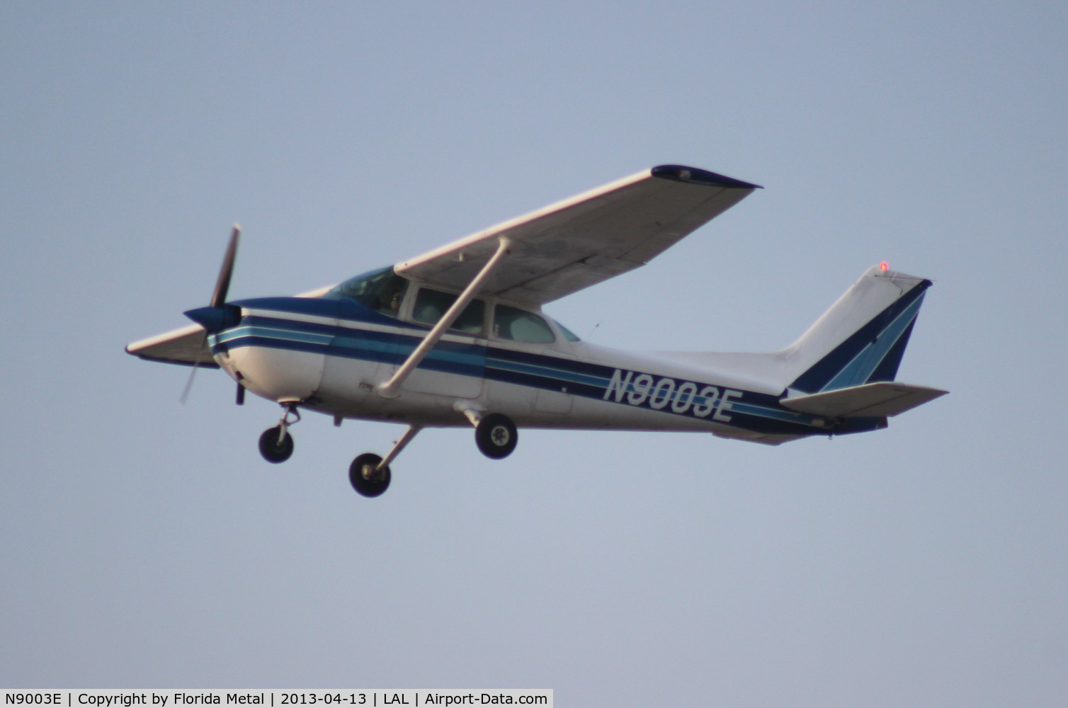 N9003E, 1979 Cessna 172N C/N 17272215, Cessna 172N leaving Sun N Fun