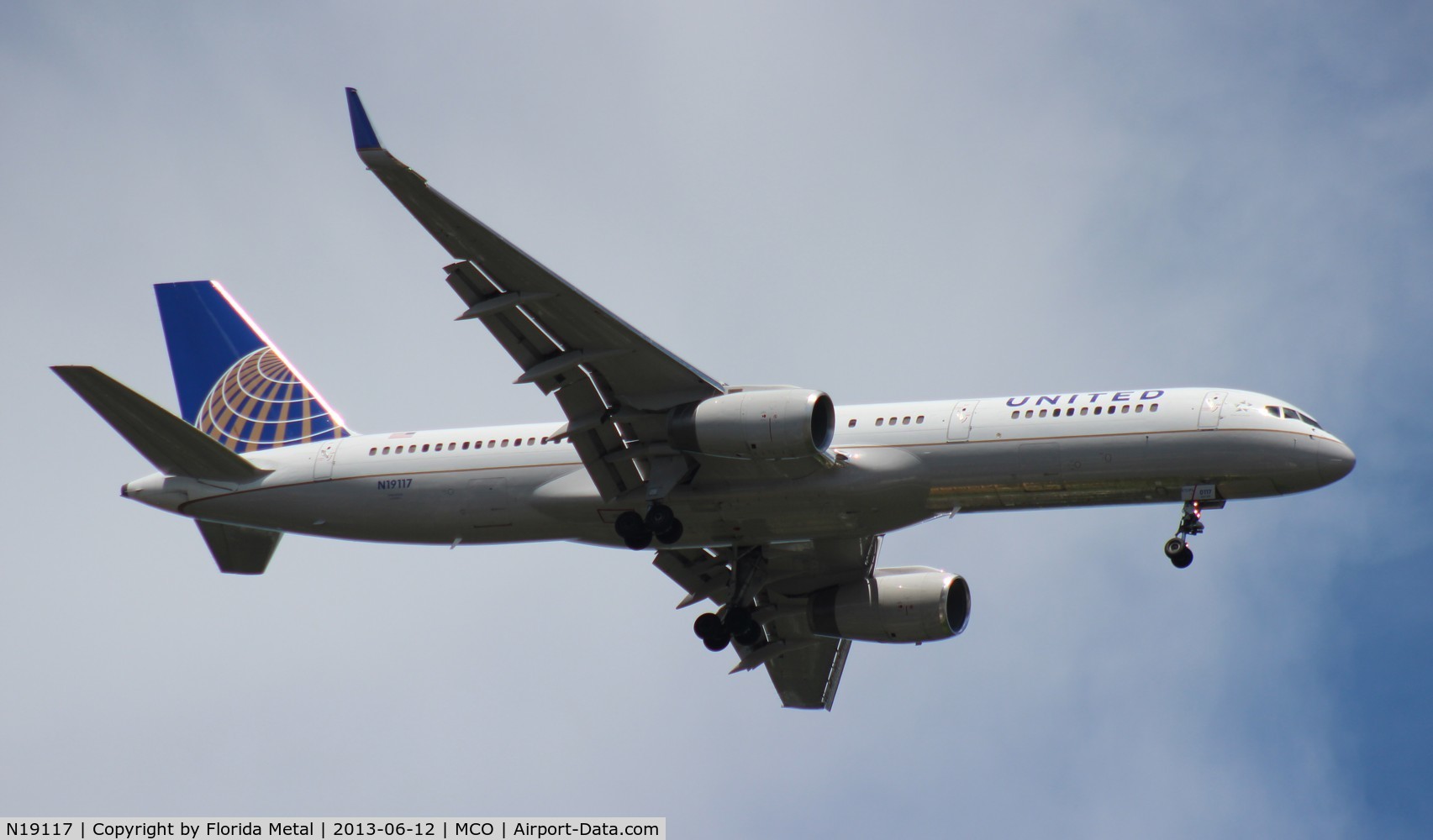 N19117, 1996 Boeing 757-224 C/N 27559, United 757-200