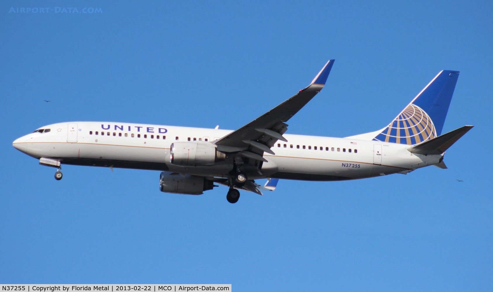 N37255, 2000 Boeing 737-824 C/N 30610, United 737-800