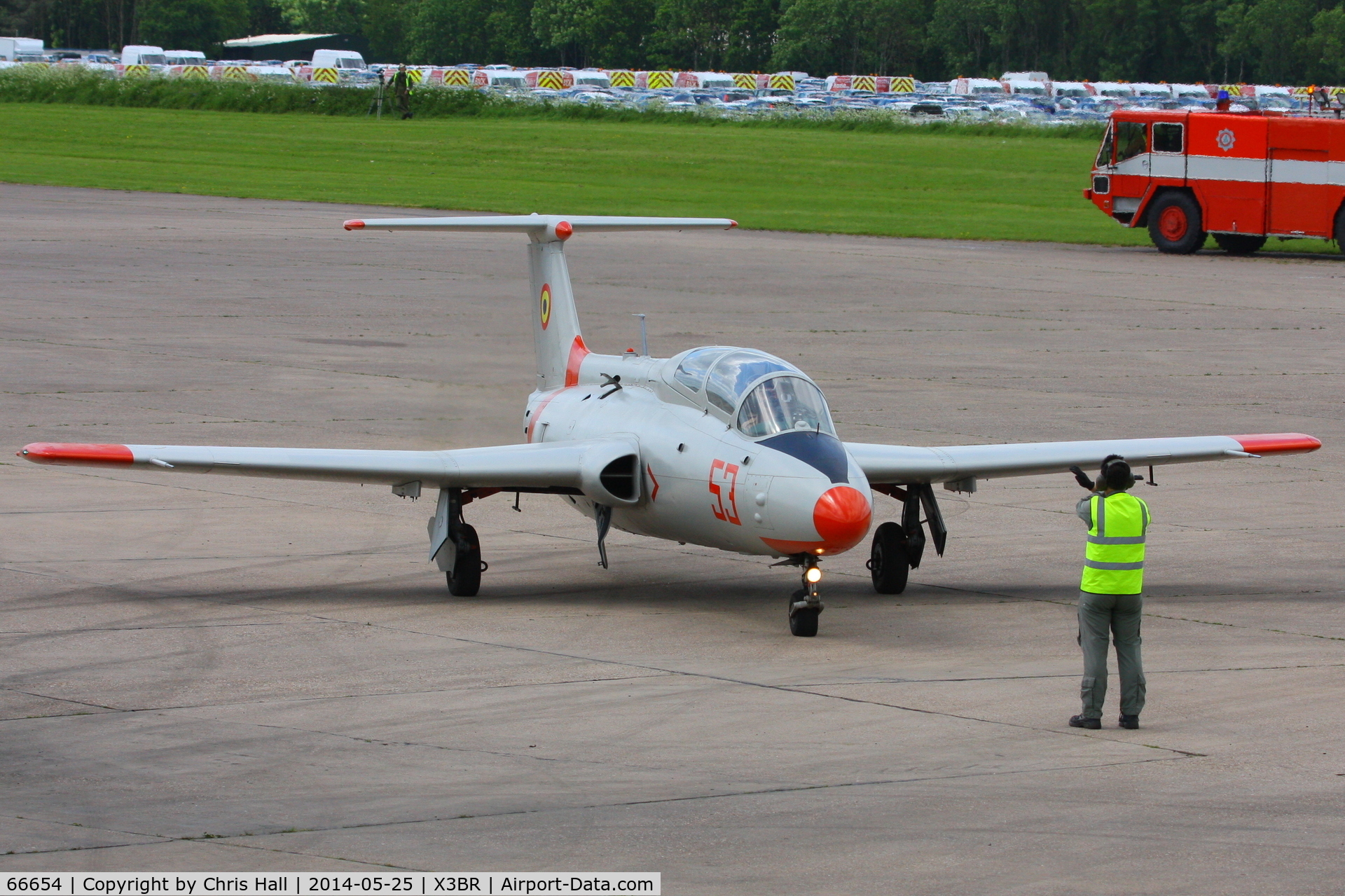 66654, Aero L-29 Delfin C/N 395189, taxying back to the apron after its fast taxy run