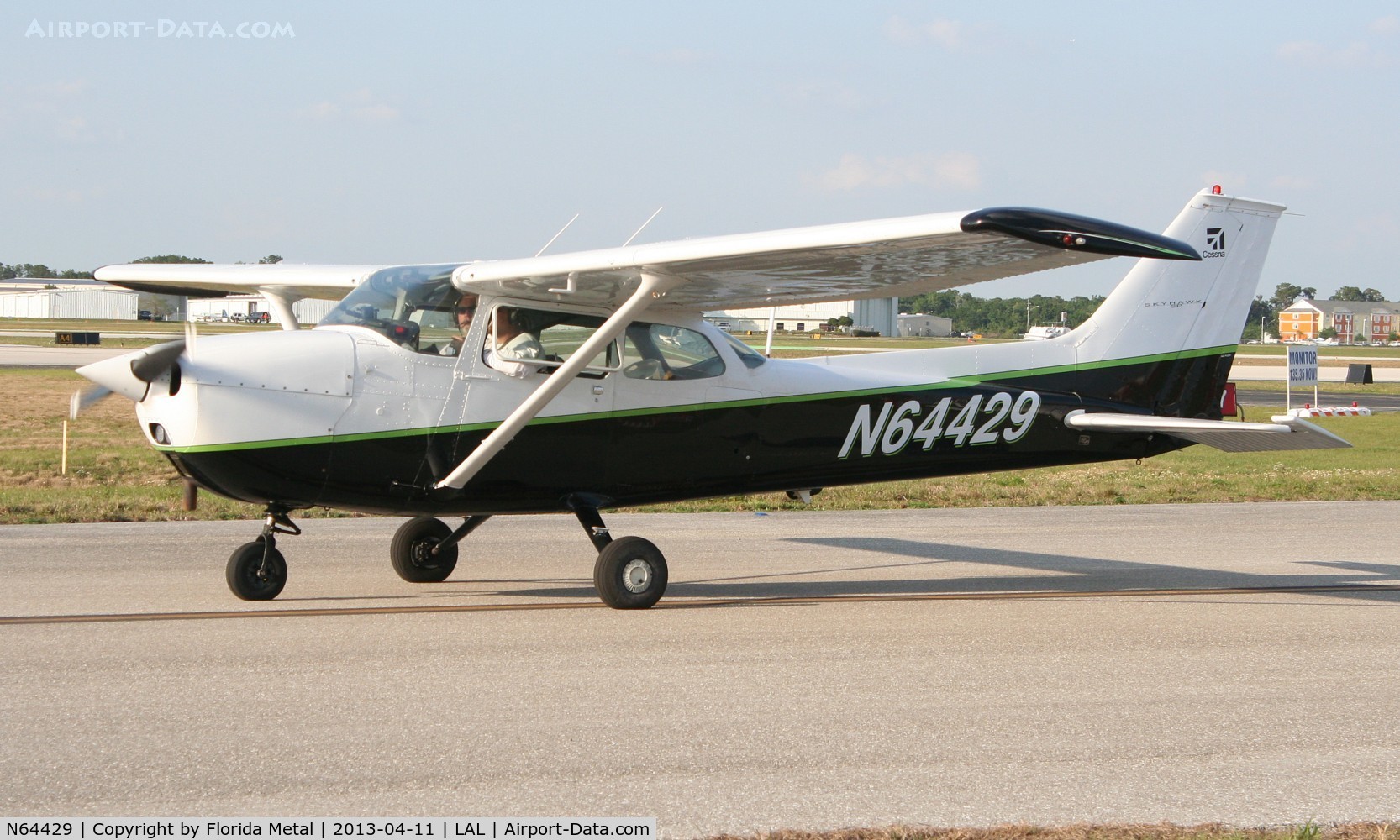 N64429, 1975 Cessna 172M C/N 17265220, Cessna 172M at Sun N Fun