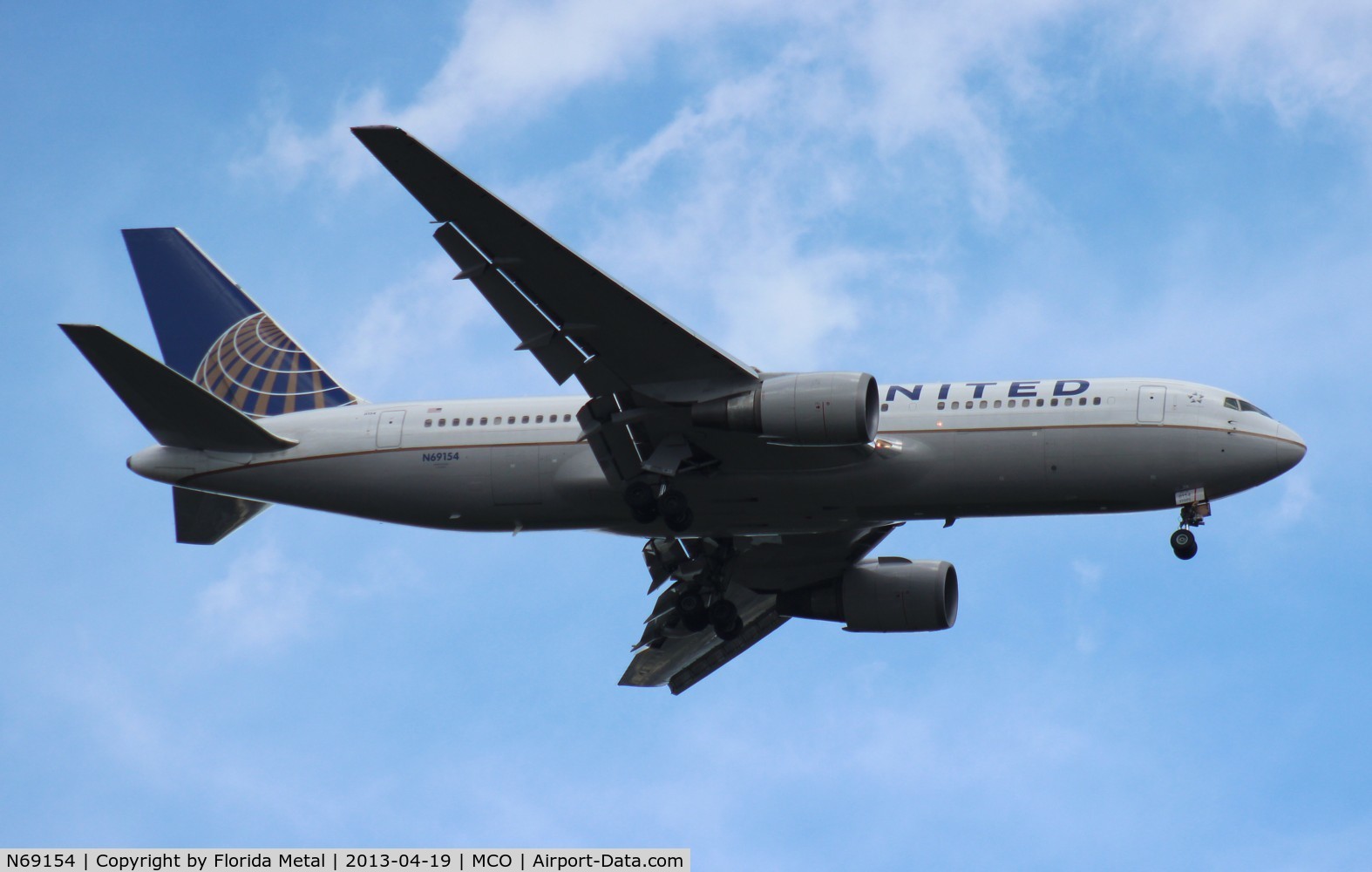 N69154, 2001 Boeing 767-224 C/N 30433, United 767-200