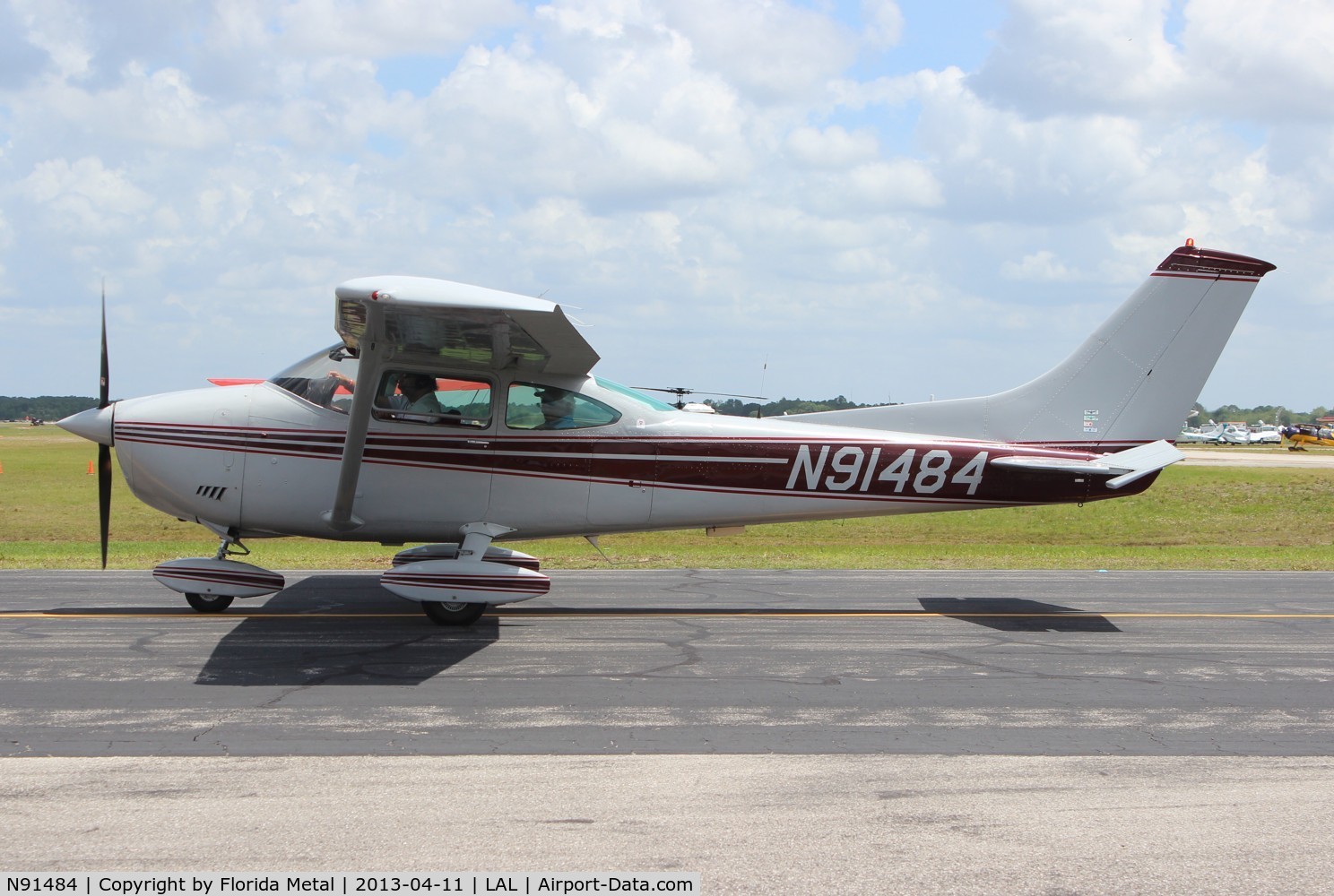 N91484, 1973 Cessna 182P Skylane C/N 18262006, Cessna 182P at Sun N Fun