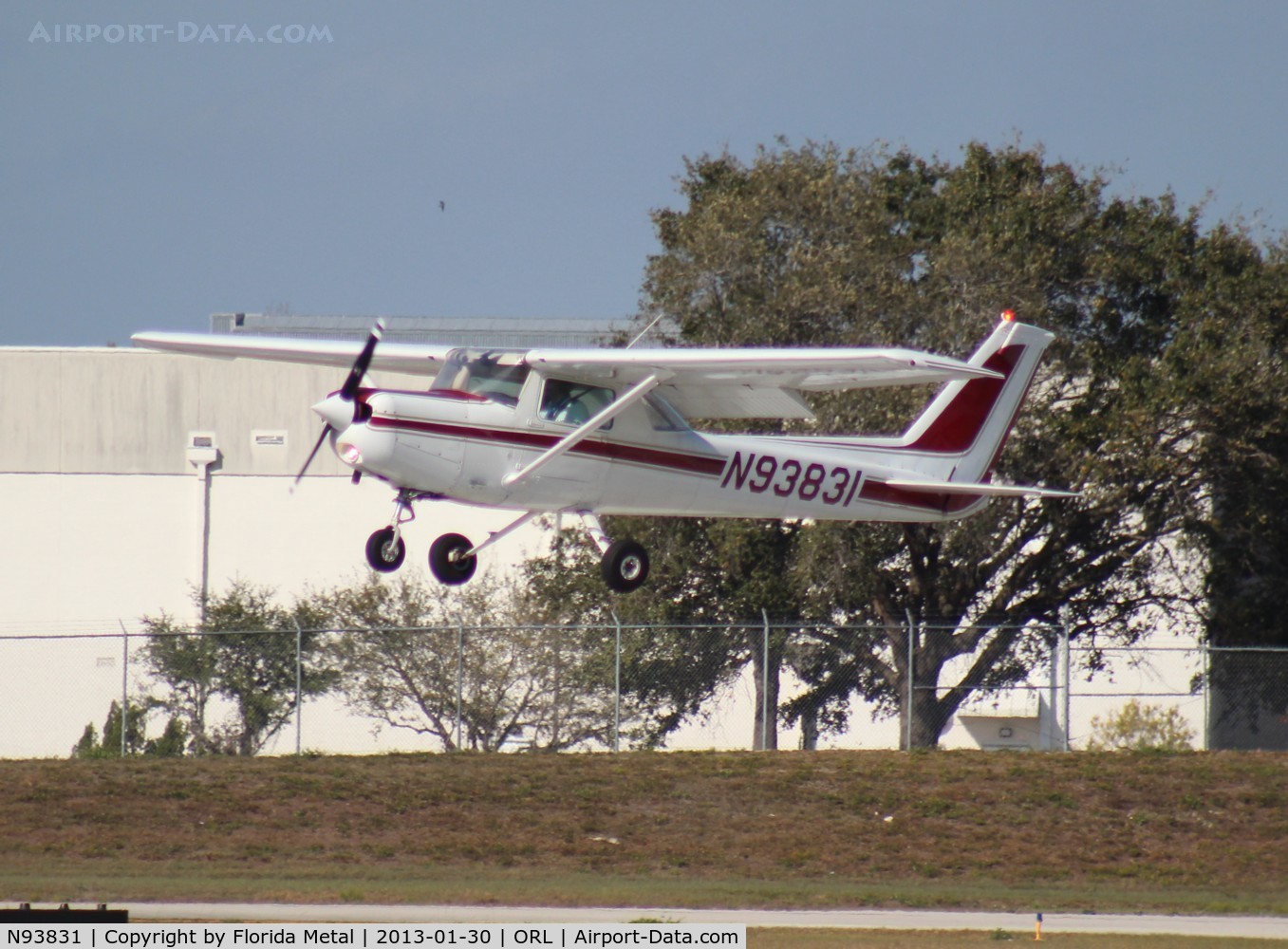 N93831, 1982 Cessna 152 C/N 15285557, Cessna 152