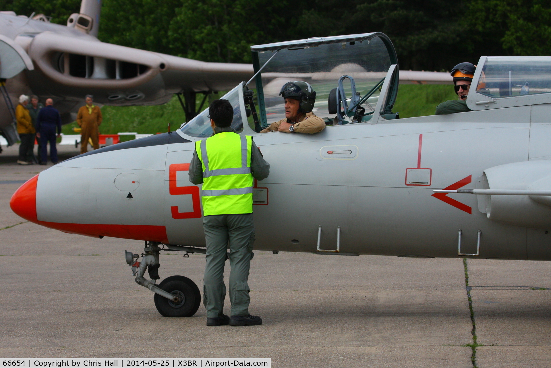 66654, Aero L-29 Delfin C/N 395189, at the Cold War Jets Open Day 2014