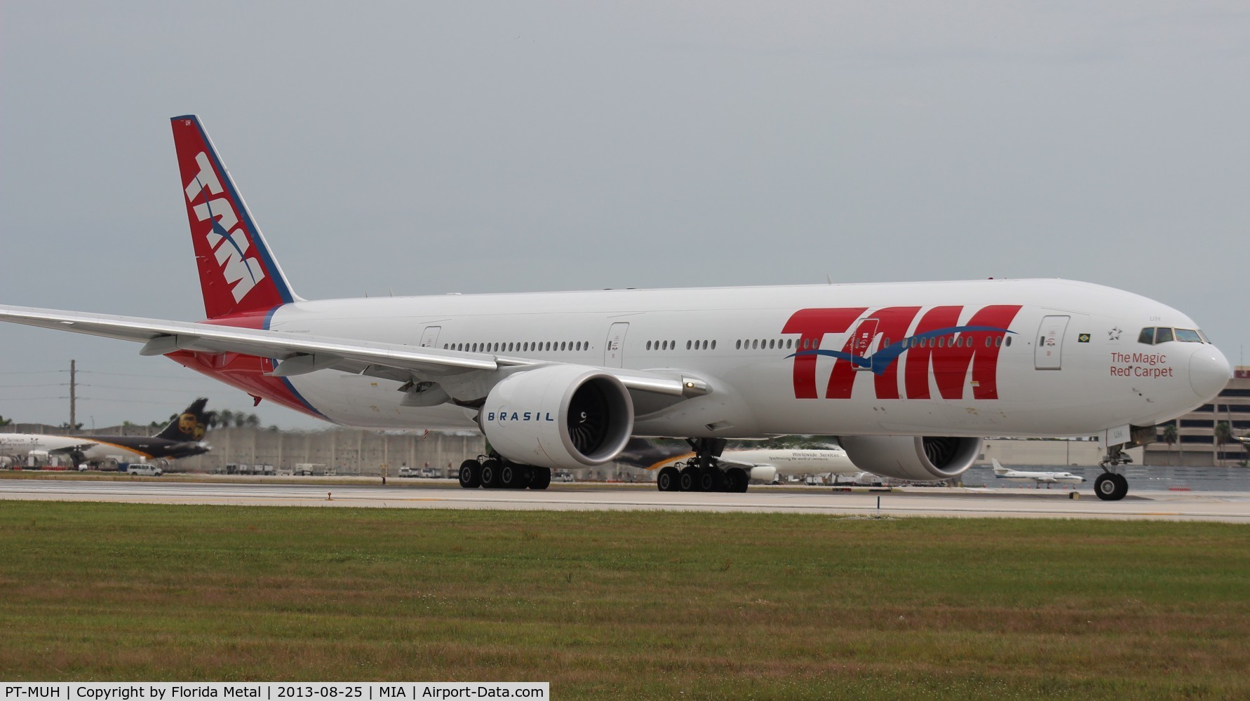 PT-MUH, 2012 Boeing 777-32W/ER C/N 38889, TAM 777-300