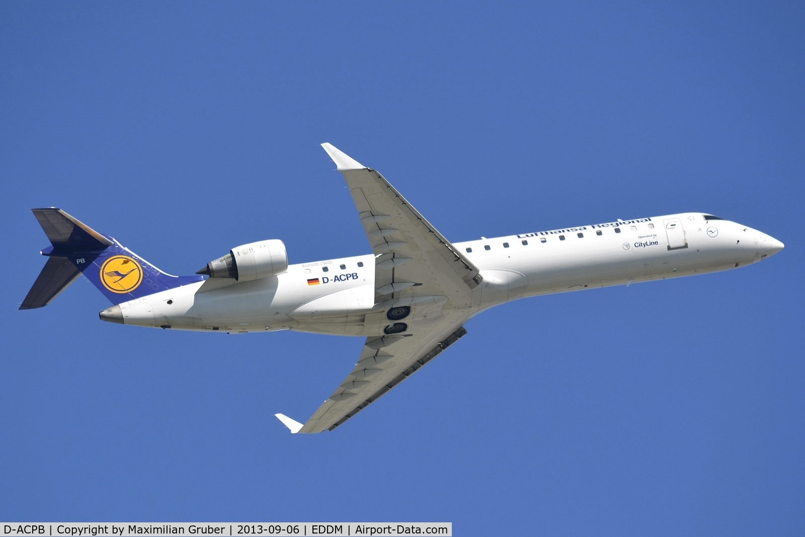 D-ACPB, 2001 Canadair CRJ-701ER (CL-600-2C10) Regional Jet C/N 10013, Lufthansa CityLine