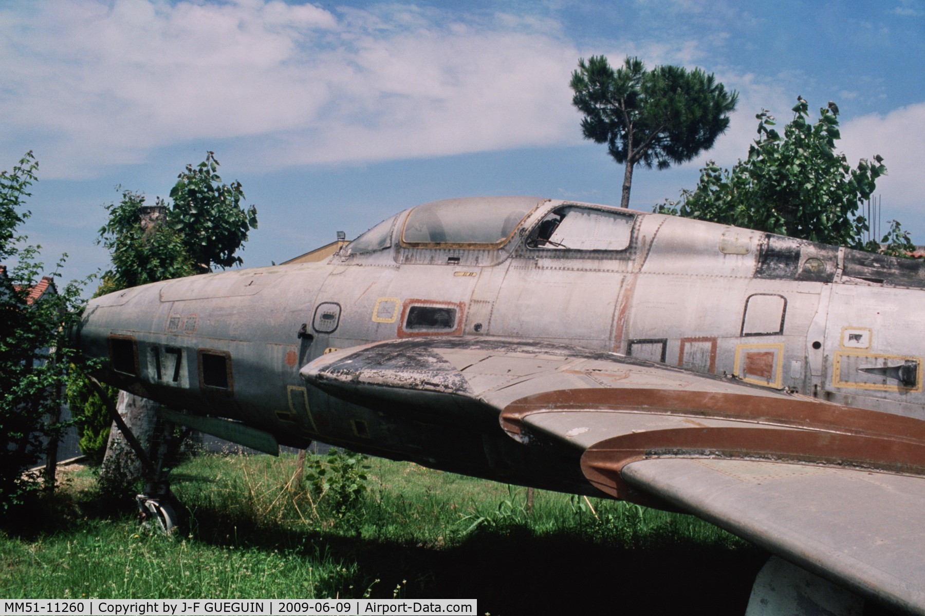 MM51-11260, Republic RF-84F-15-RE Thunderflash C/N 141, On display in Parco Ditellandia, Castel Volturno, Italy.