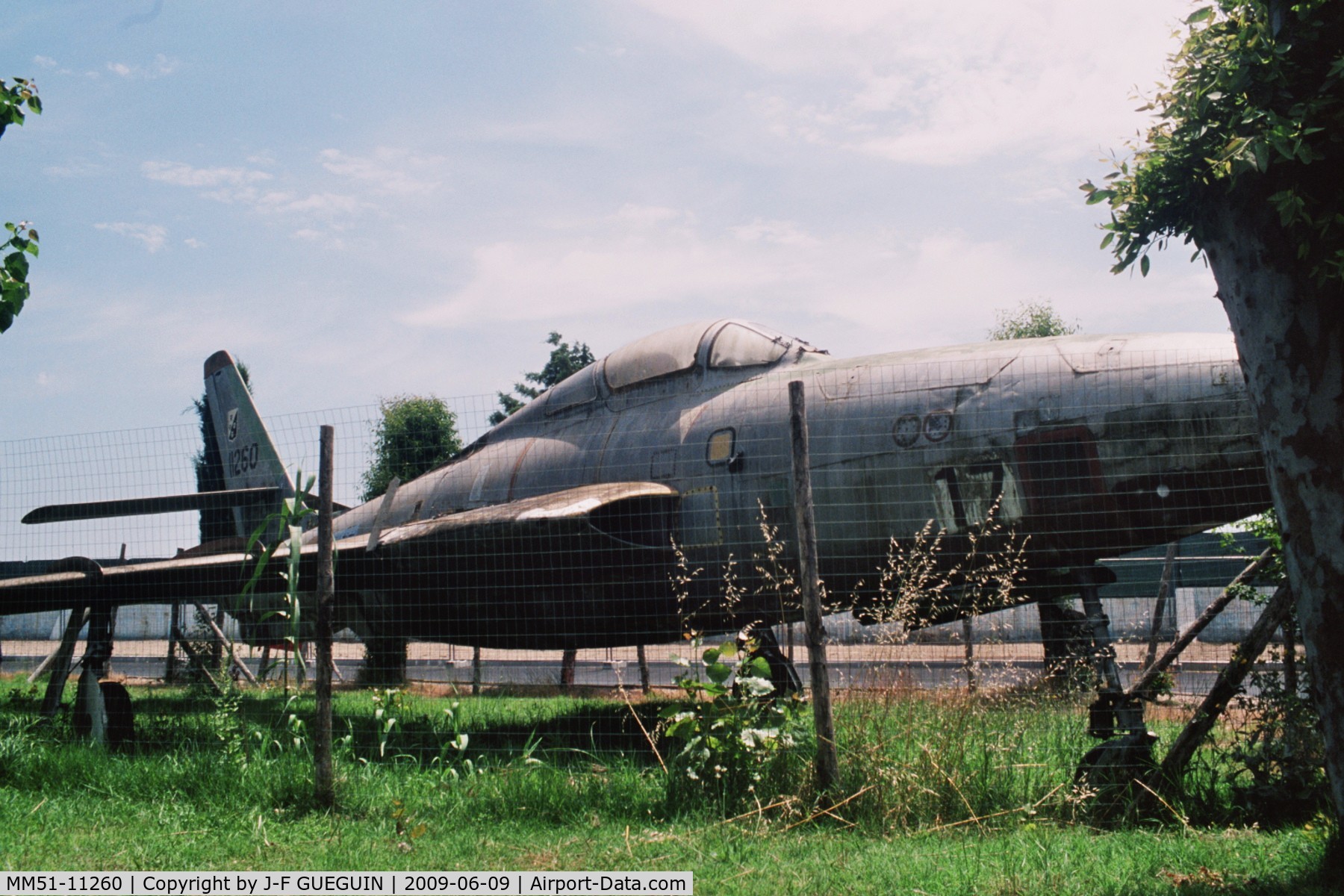 MM51-11260, Republic RF-84F-15-RE Thunderflash C/N 141, On display in Parco Ditellandia, Castel Volturno, Italy.