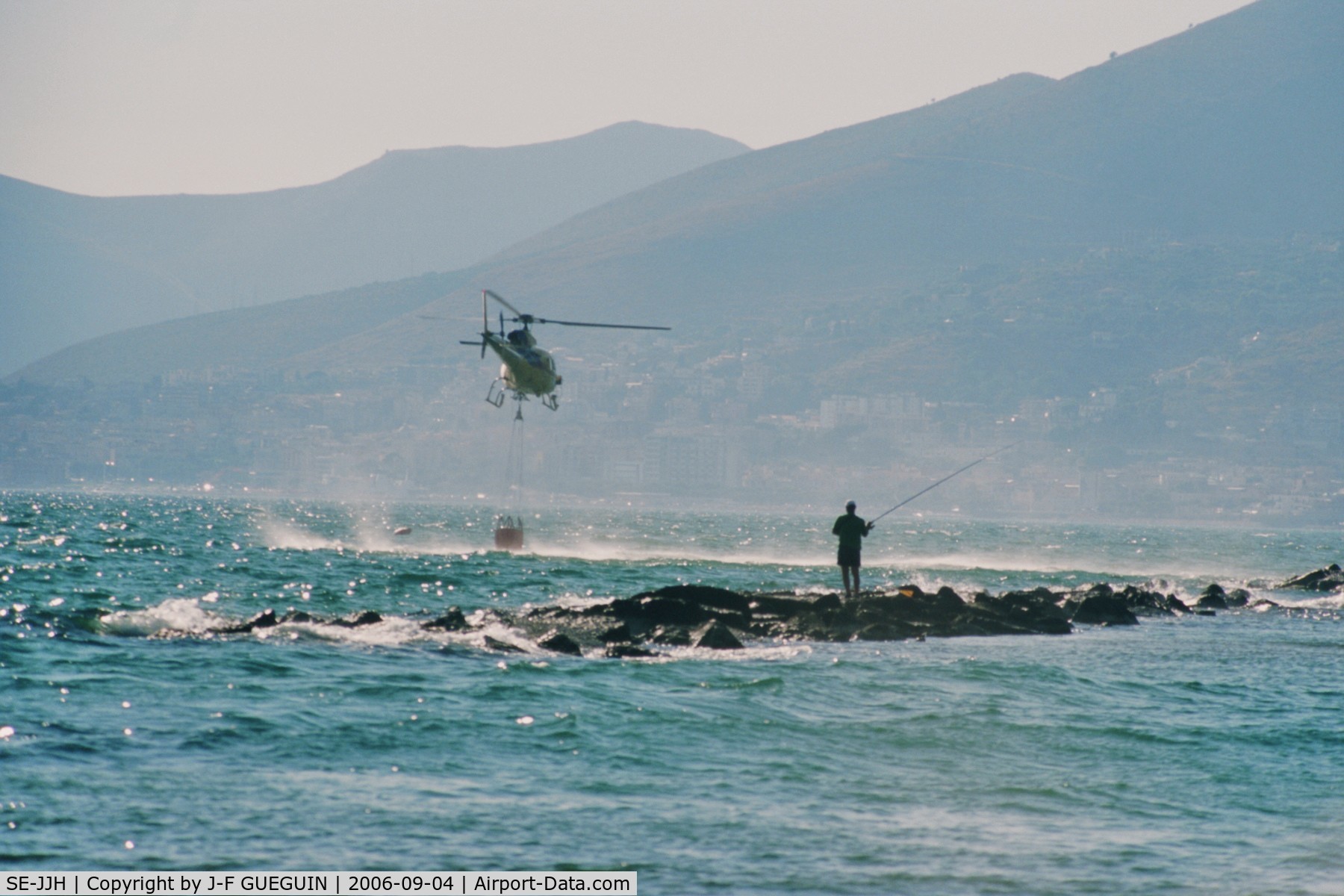 SE-JJH, Eurocopter AS-350B-3+ Ecureuil Ecureuil C/N 4072, SE-JJH while refilling in front of Formia (Italy).