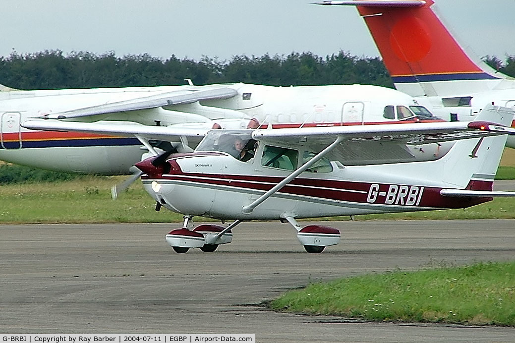 G-BRBI, 1978 Cessna 172N C/N 172-69613, Cessna 172N Skyhawk [172-69613] Kemble~G 11/07/2004