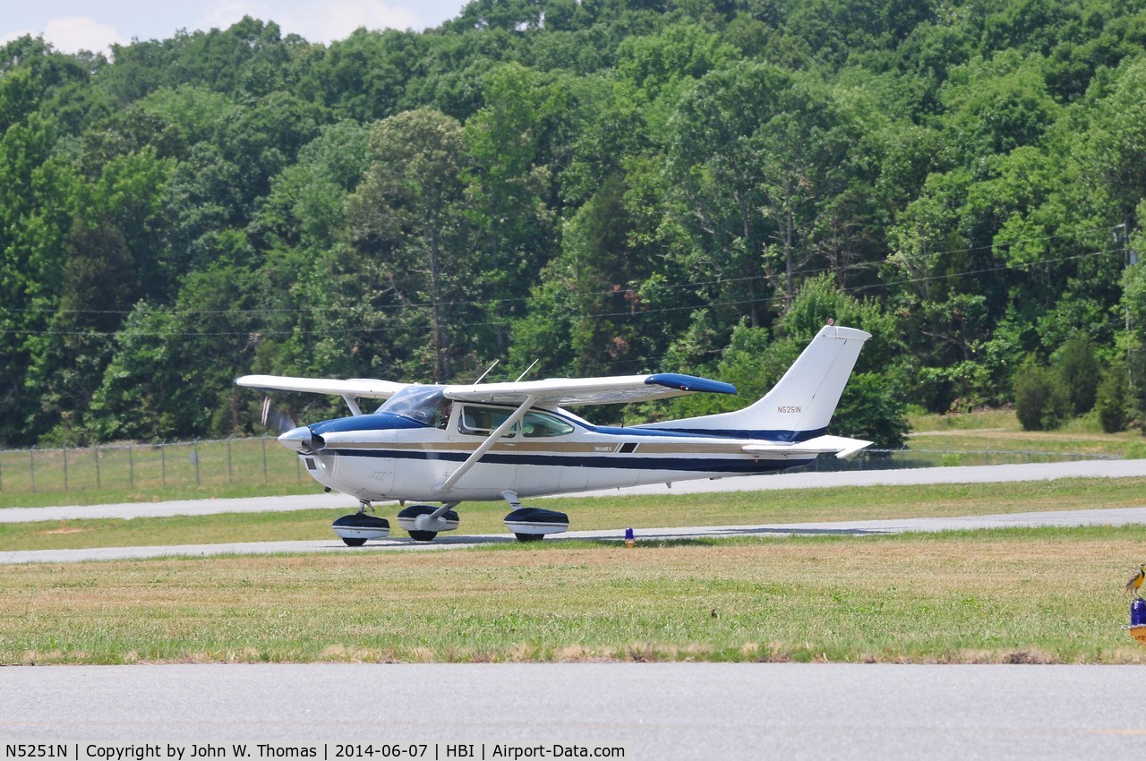 N5251N, 1980 Cessna 182Q Skylane C/N 18267600, NC Aviation Museum Fly In, June 7, 2014