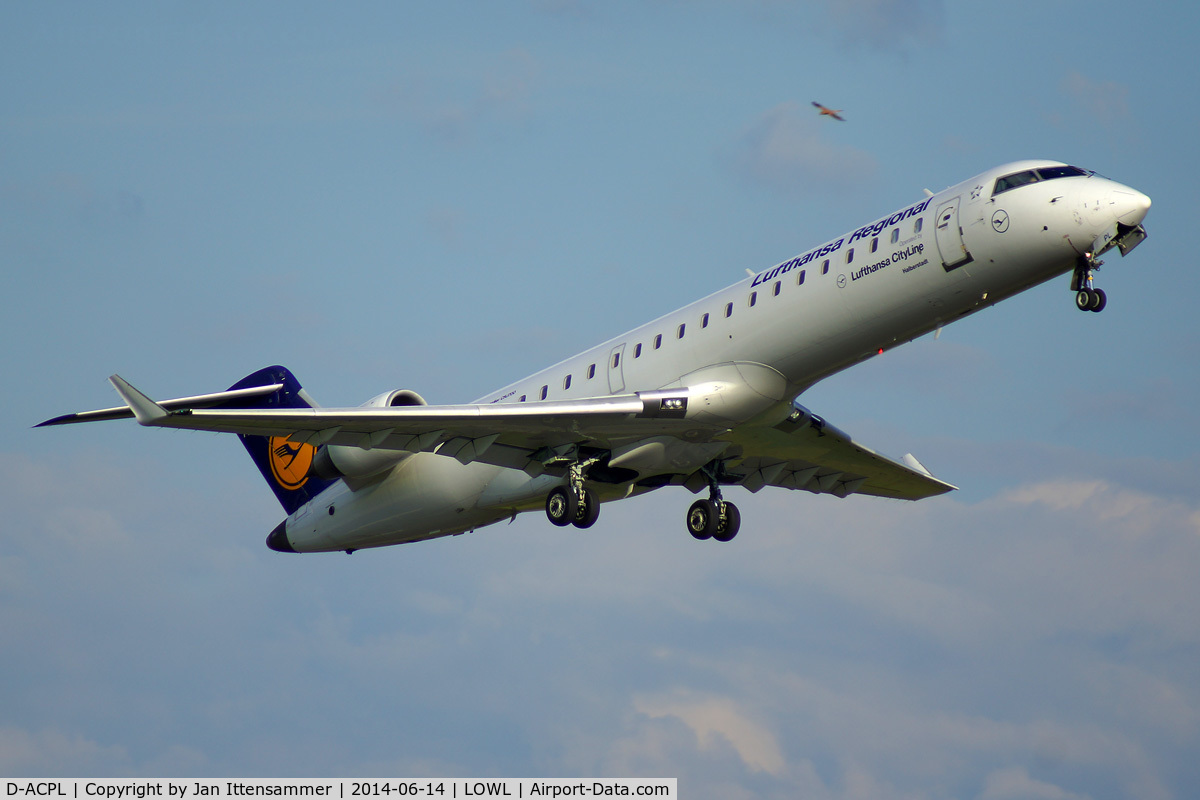 D-ACPL, 2002 Canadair CRJ-701ER (CL-600-2C10) Regional Jet C/N 10076, d-acpl