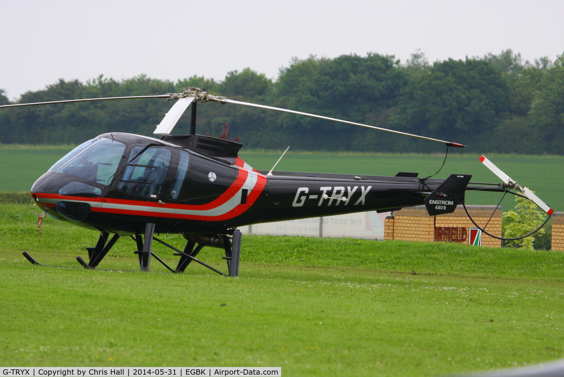 G-TRYX, 2005 Enstrom 480B C/N 5083, at AeroExpo 2014