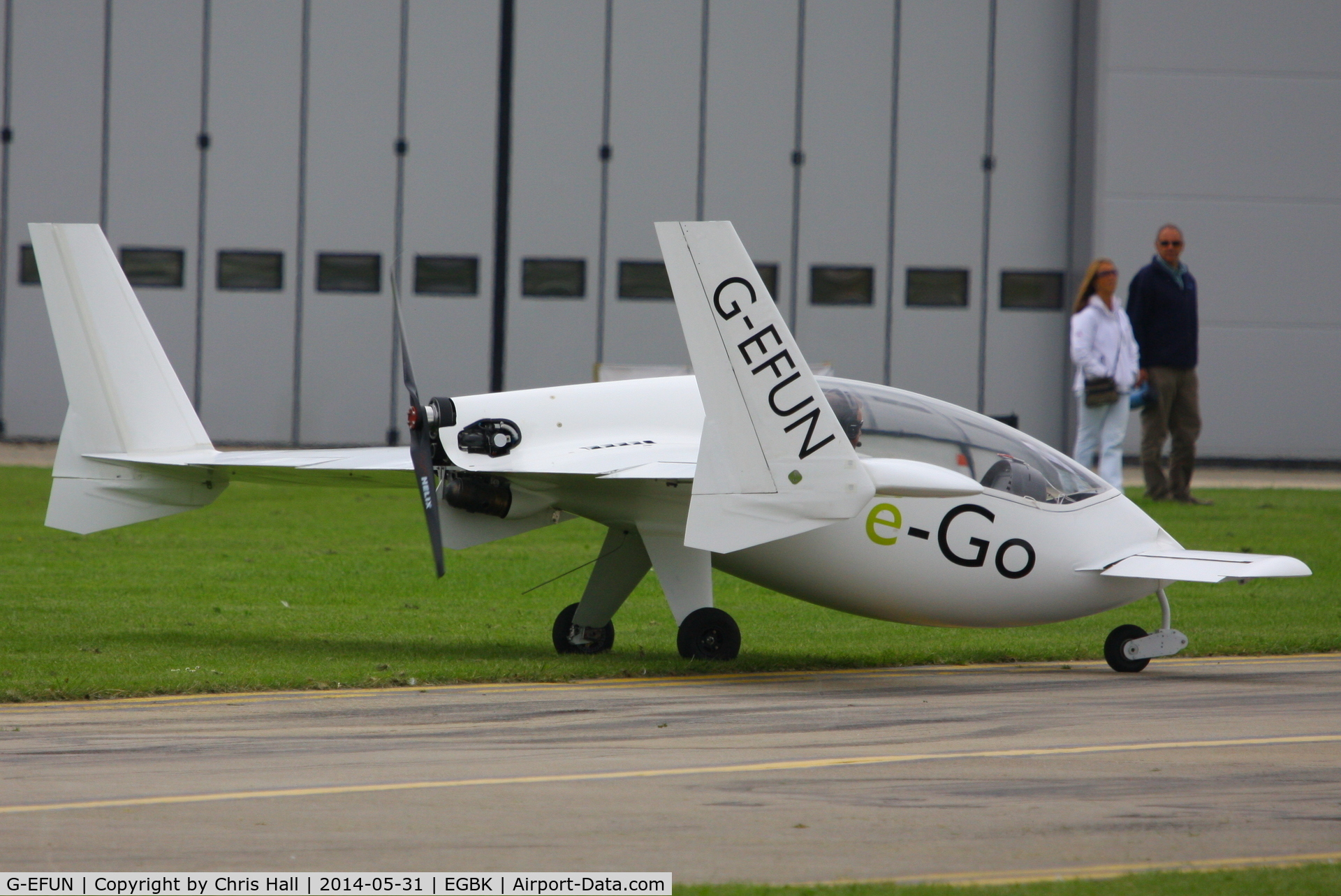 G-EFUN, 2008 e-GO Aeroplanes e-GO C/N SS001, at AeroExpo 2014