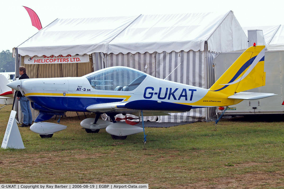 G-UKAT, 2005 Aero AT-3 C/N PFA 327-14107, Aero AT-3 R100 [PFA 327-14107] Kemble~G 19/08/2006