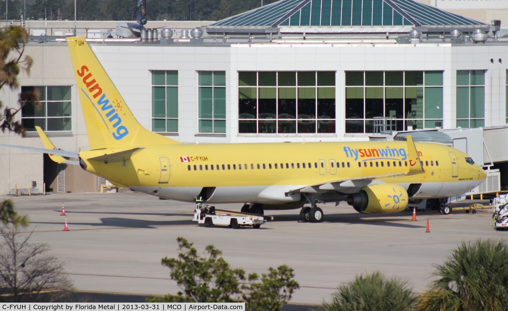 C-FYUH, 2006 Boeing 737-8K5 C/N 34689, Sunwing TUI hybrid 737-800