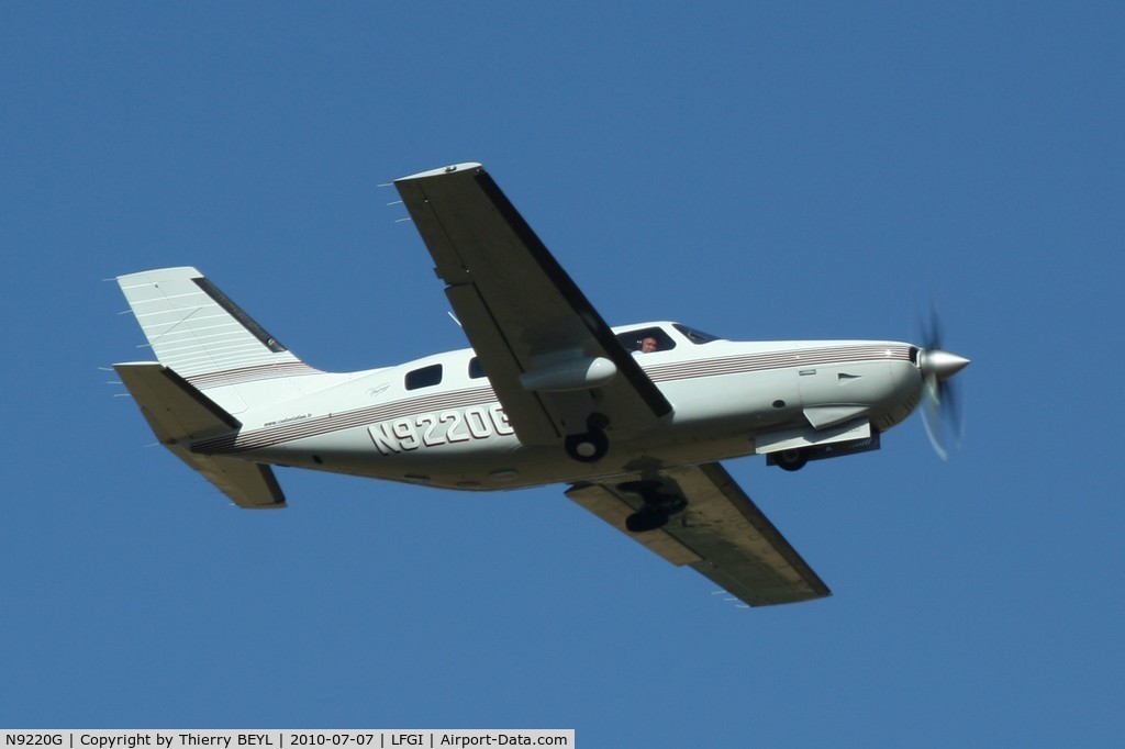 N9220G, 1993 Piper PA-46-350P Malibu Mirage C/N 4622139, Output landing gear