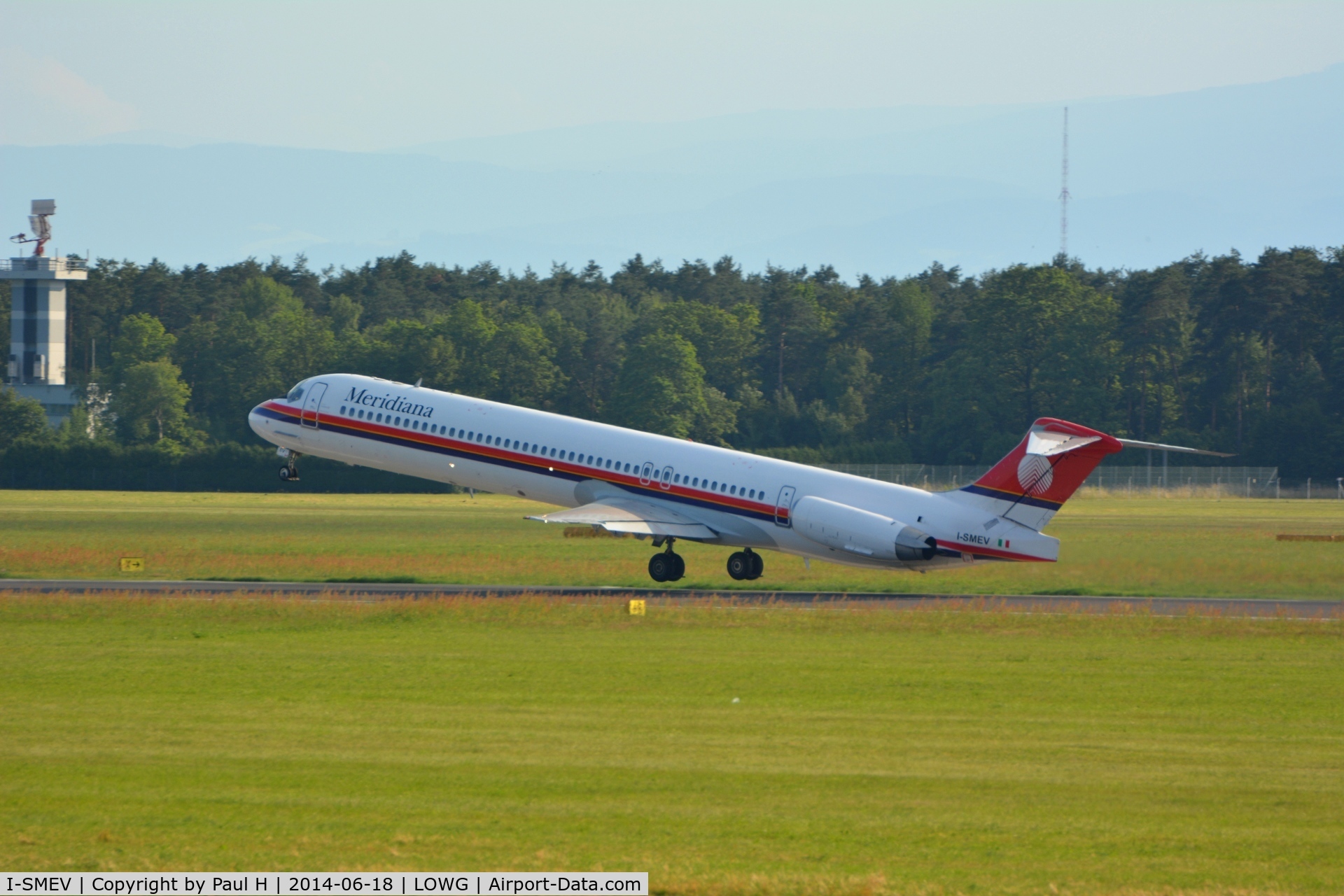 I-SMEV, 1988 McDonnell Douglas MD-82 (DC-9-82) C/N 49669, Take-off