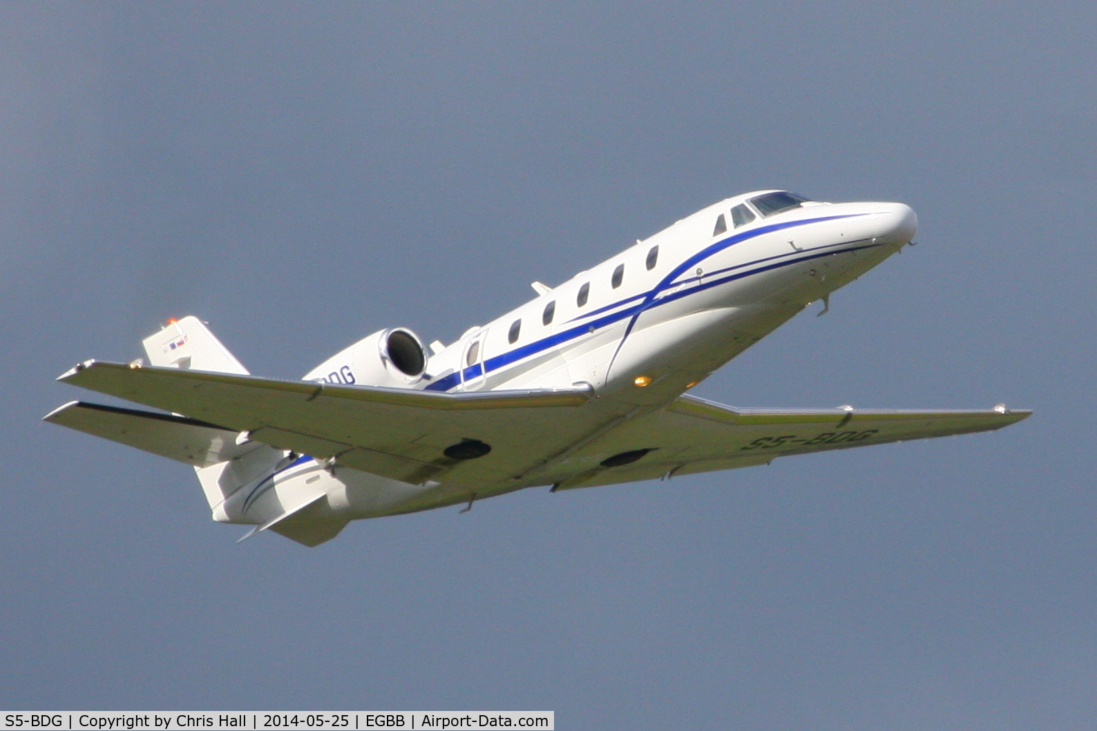 S5-BDG, 2001 Cessna 560XL Citation C/N 560-5215, Linxair