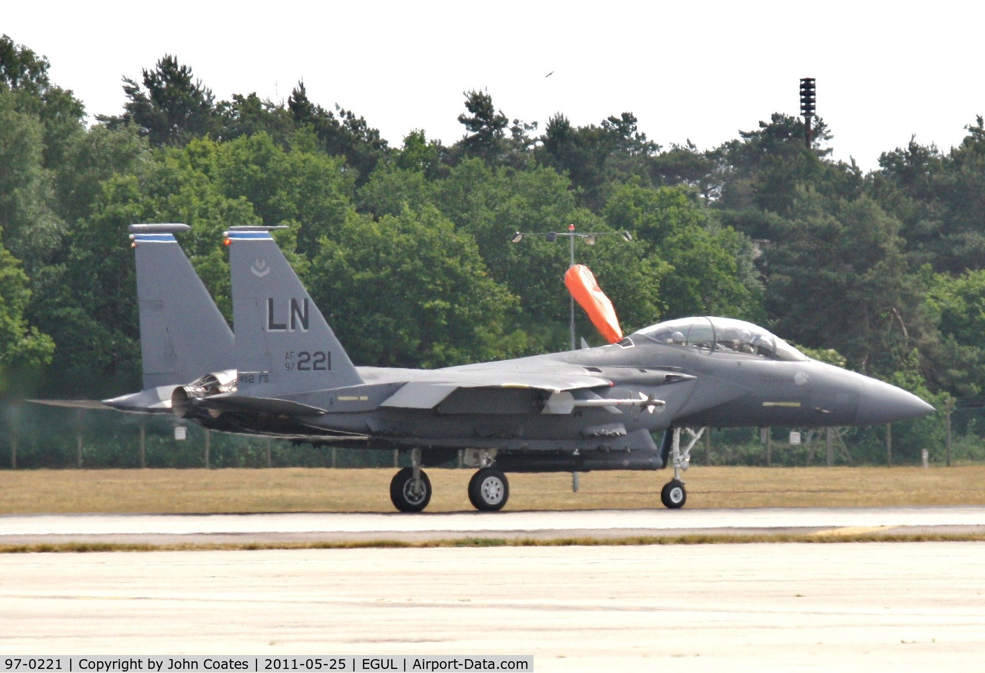 97-0221, 1997 McDonnell Douglas F-15E Strike Eagle C/N 1359/E220, Departing