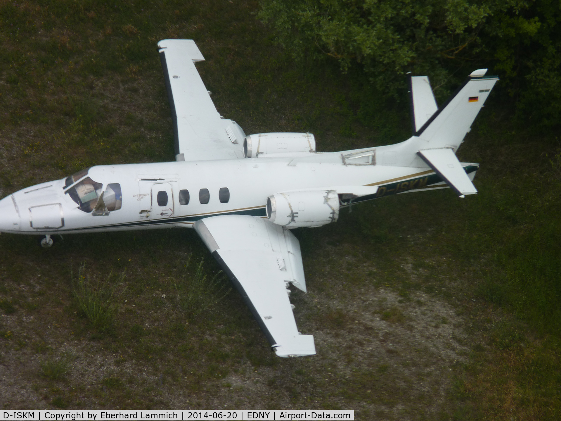 D-ISKM, 1976 Cessna 500 Citation I C/N 500-0313, Taken from Airship on approach to EDNY Airship base (west side of airport)
