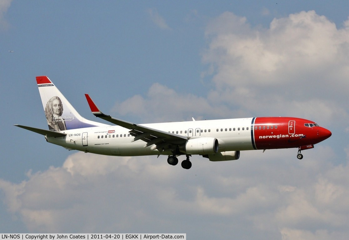 LN-NOS, 2004 Boeing 737-8BK C/N 33018, Finals 08