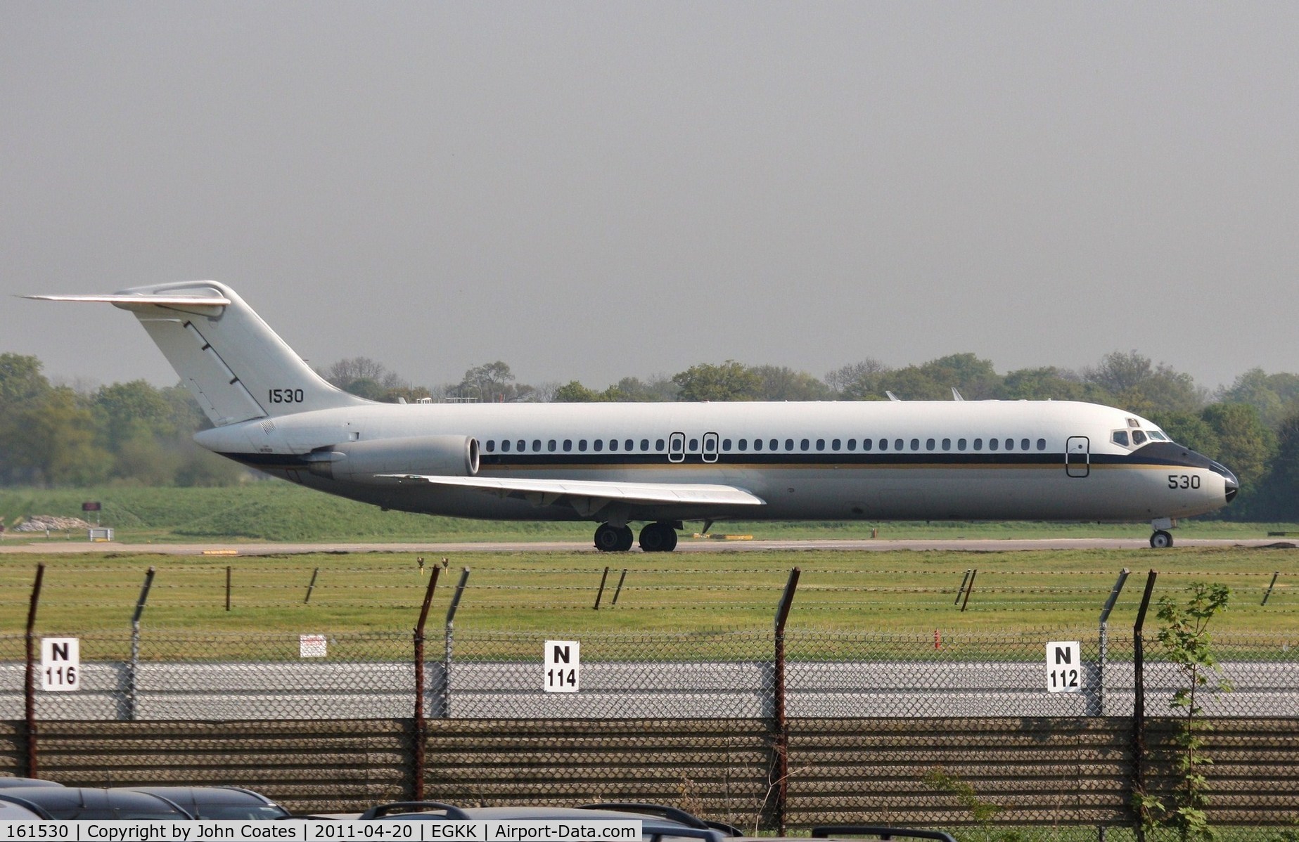 161530, 1982 McDonnell Douglas C-9B Skytrain II C/N 48166, Departing