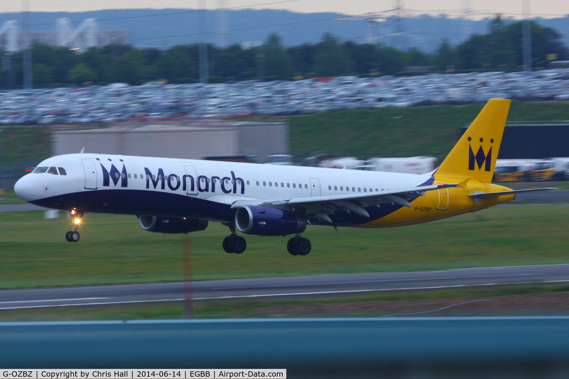 G-OZBZ, 2001 Airbus A321-231 C/N 1421, Monarch