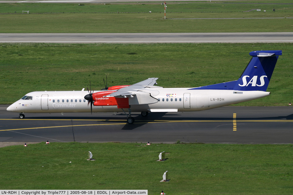 LN-RDH, 2000 De Havilland Canada DHC-8-402Q Dash 8 C/N 4023, Dash 8 SAS Commuter