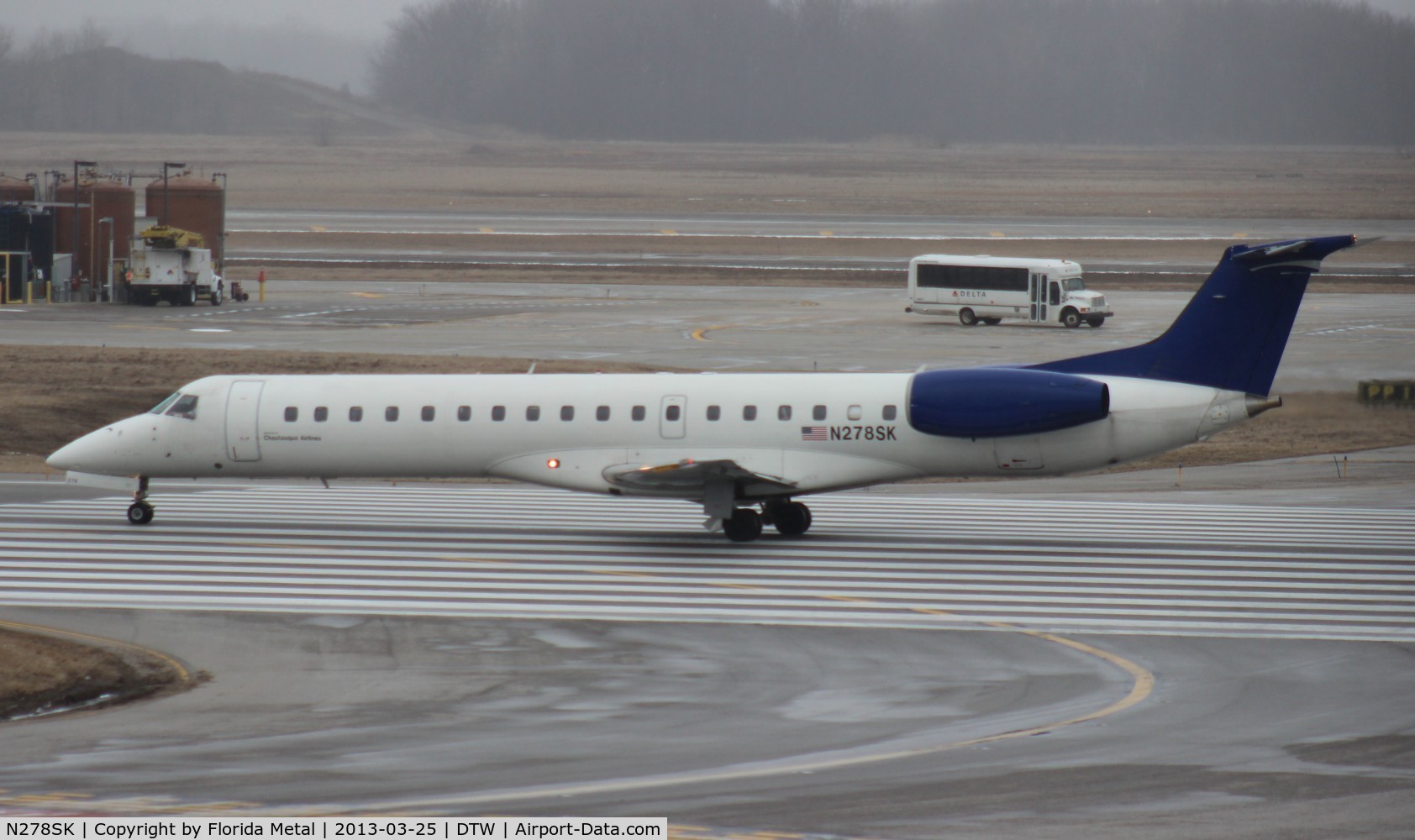 N278SK, 2001 Embraer EMB-145LR C/N 145370, Chatauqua ERJ-145