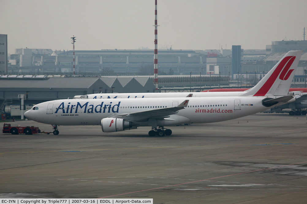 EC-IYN, 1998 Airbus A330-202 C/N 211, Airbus 330 Air Madrid