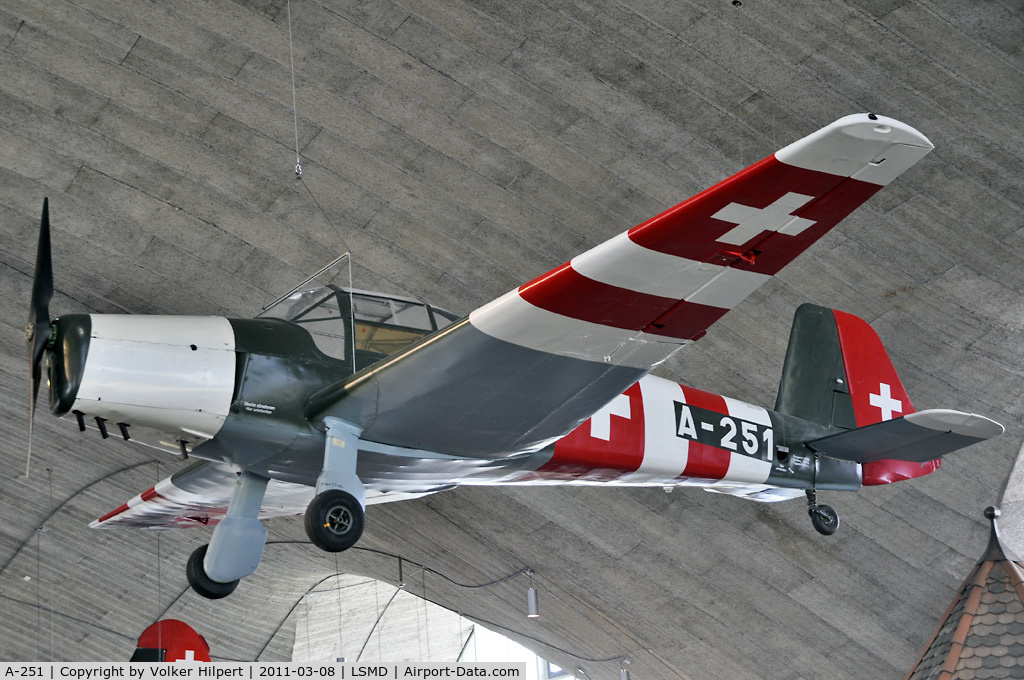 A-251, Bucker Bu-181B Bestmann C/N 110273, Swiss Air Force