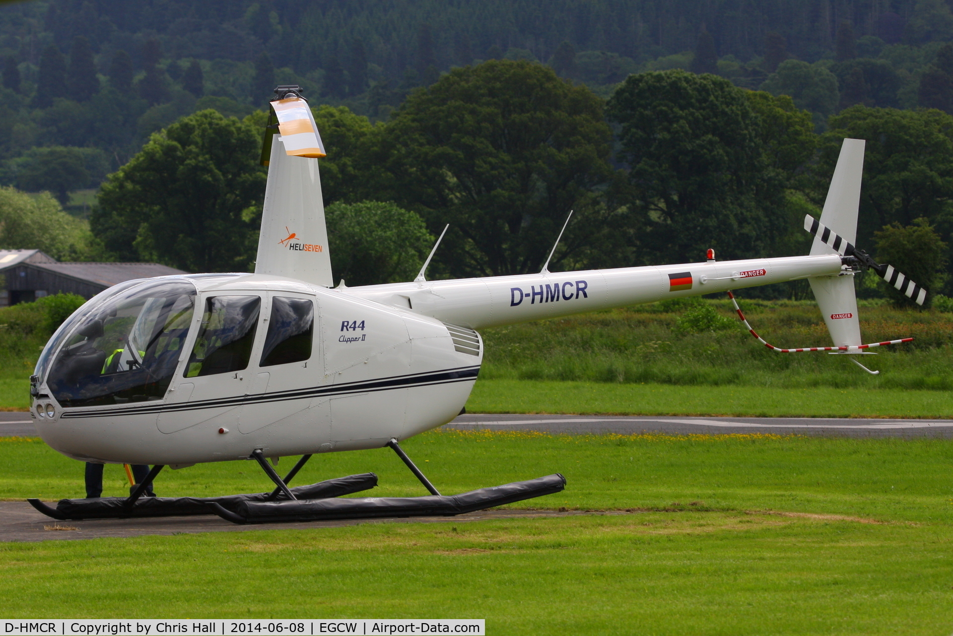 D-HMCR, Robinson R44 Clipper II C/N 12351, visitor at Welshpool