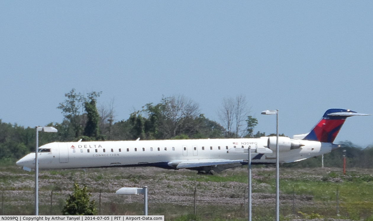 N309PQ, 2014 Bombardier CRJ-900LR (CL-600-2D24) C/N 15309, Taxiing after landing @ PIT