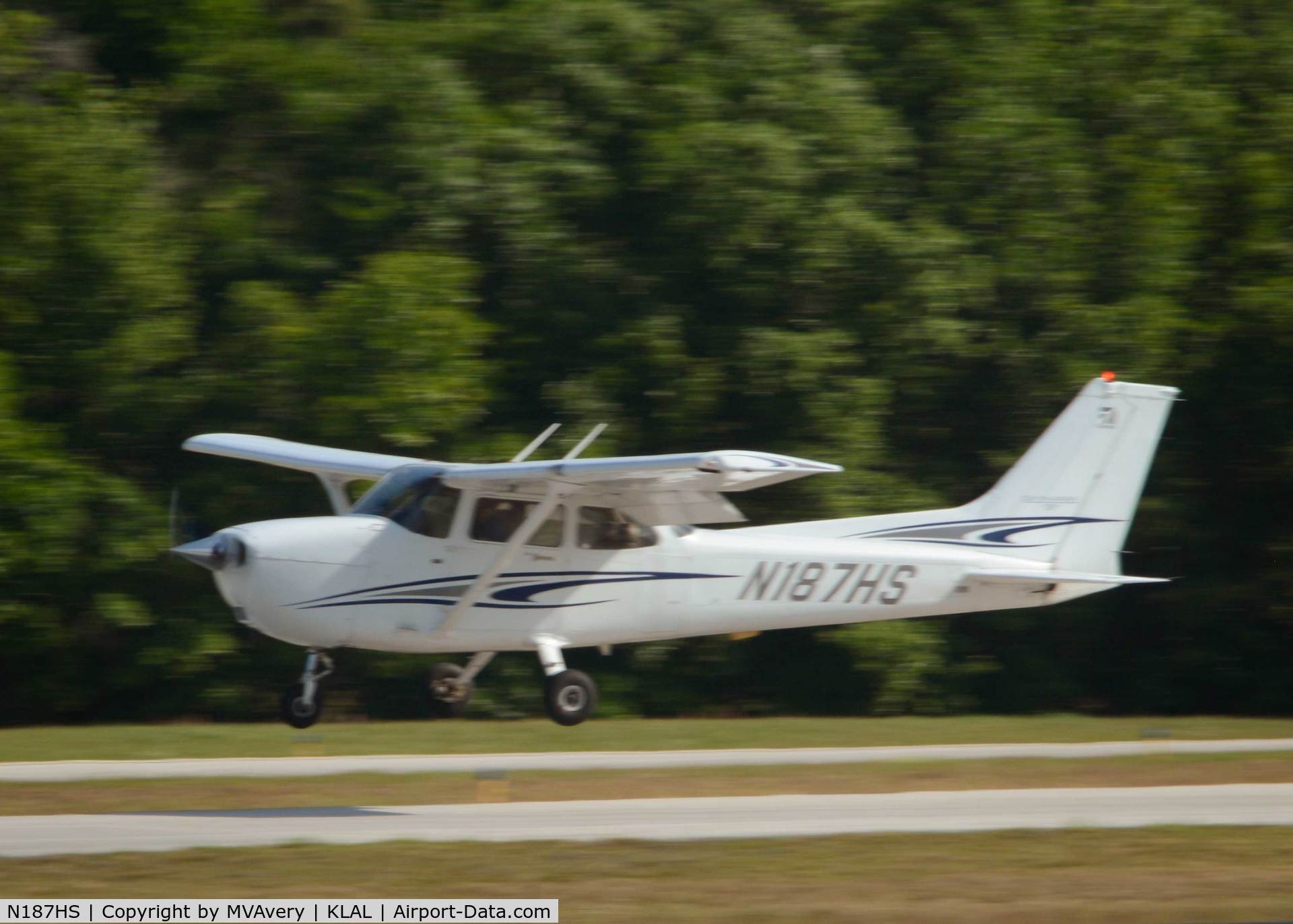 N187HS, 2005 Cessna 172S C/N 172S9945, 2014 Sun n Fun