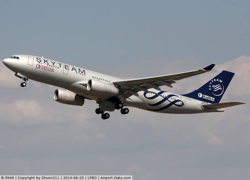 B-5949, 2014 Airbus A330-243 C/N 1537, Delivery day...