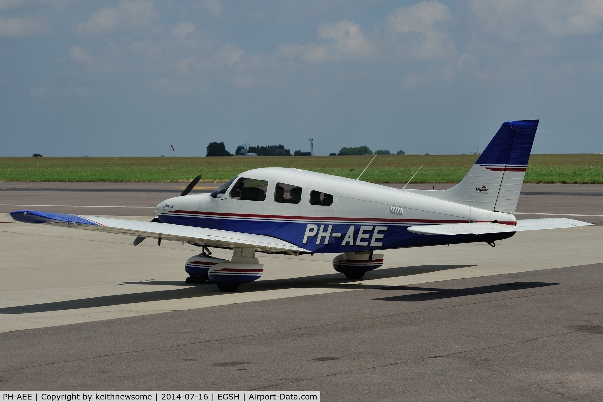 PH-AEE, Piper PA-28-181 Cherokee Archer II C/N 2843076, Nice Visitor.