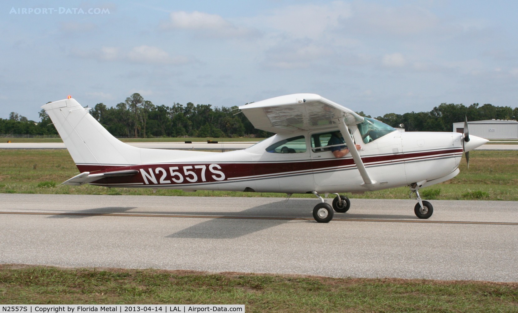 N2557S, Cessna TR182 Turbo Skylane RG C/N R18201349, Cessna TR182