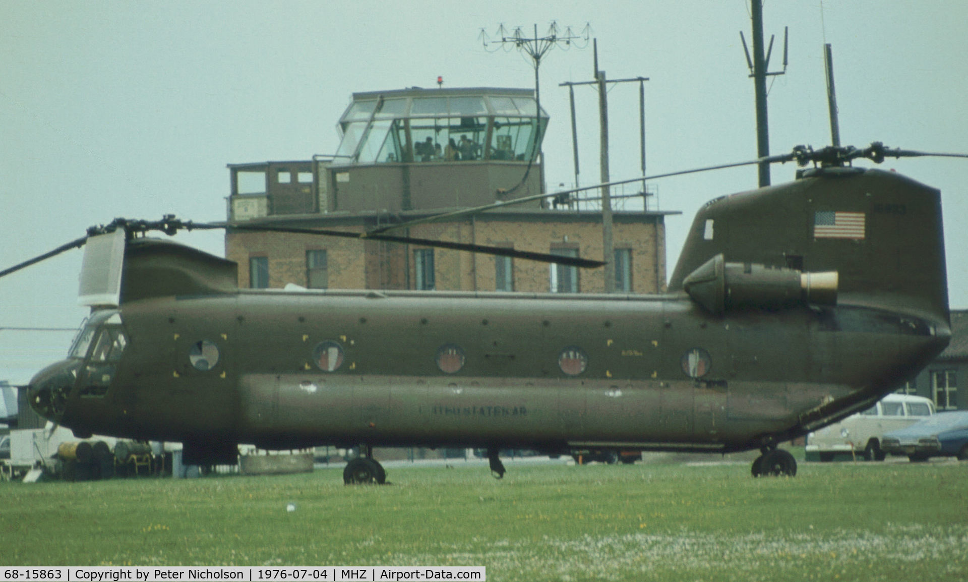 68-15863, 1968 Boeing Vertol CH-47C Chinook C/N B.575, CH-47C Chinook of the United States Army's 180th Aviation Company on display at the 1976 RAF Mildenhall Air Fete. This Chinook was later re-built as CH-47 89-0148.