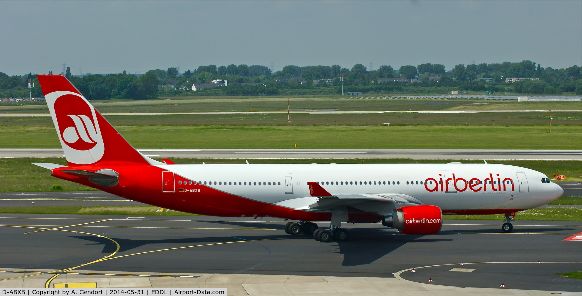 D-ABXB, 2000 Airbus A330-223 C/N 322, Air Berlin, is here taxiing to the RWY at Düsseldorf Int'l(EDDL), bound for New York JFK(KJFK)